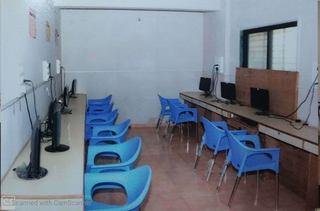 Collaborative learning space for group projects and teamwork