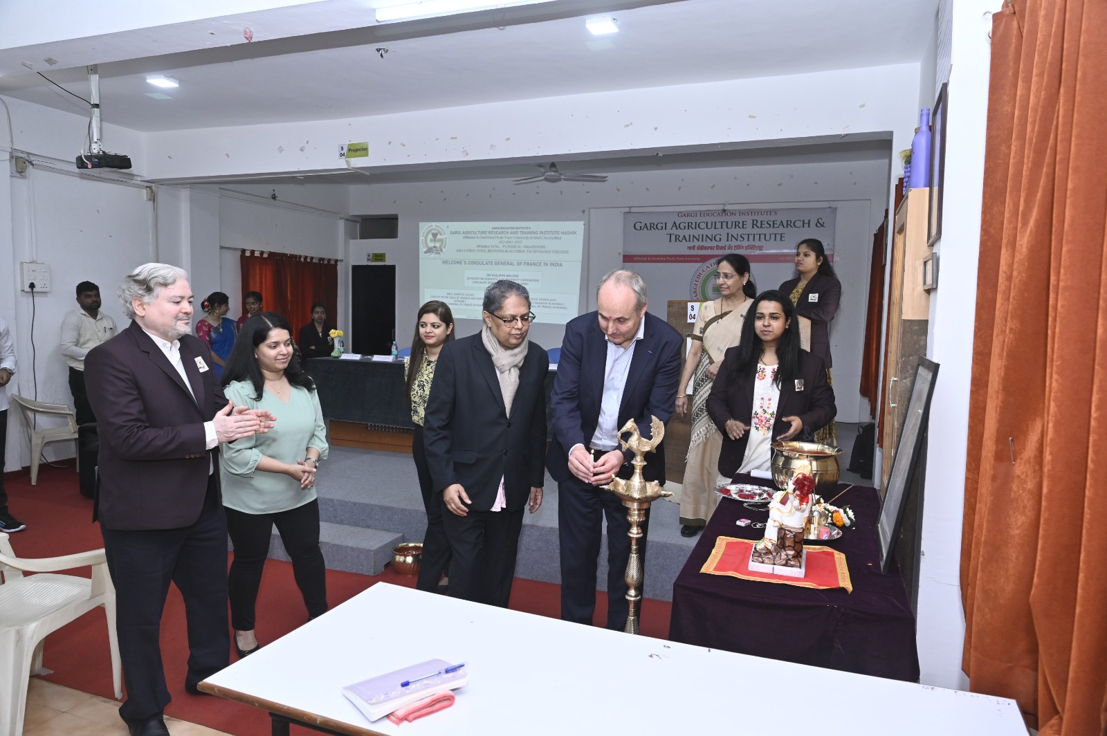 French visitors at GARTI